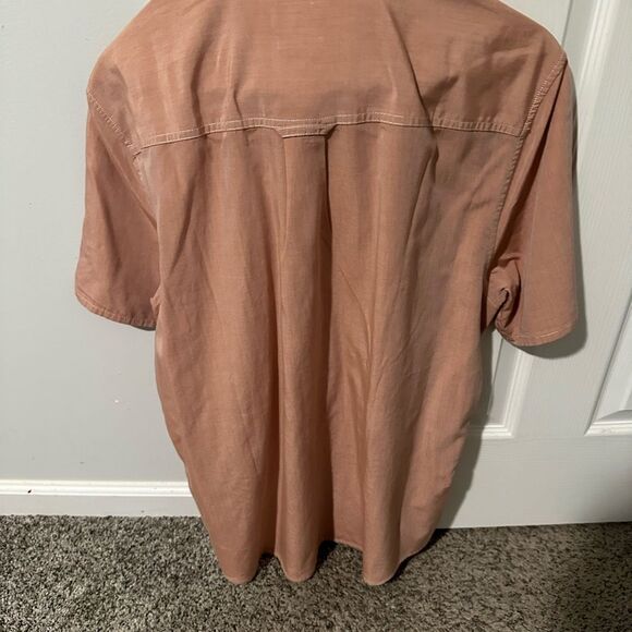 Tommy Bahama Gray & Peach Men's Shirt -Short Sleeve - Large Lot of 2 - Picture 7 of 10